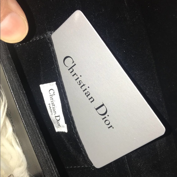 Sunglasses - Picture 7 of 8